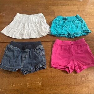 4 pairs of shorts. 18/24 months from the children place.